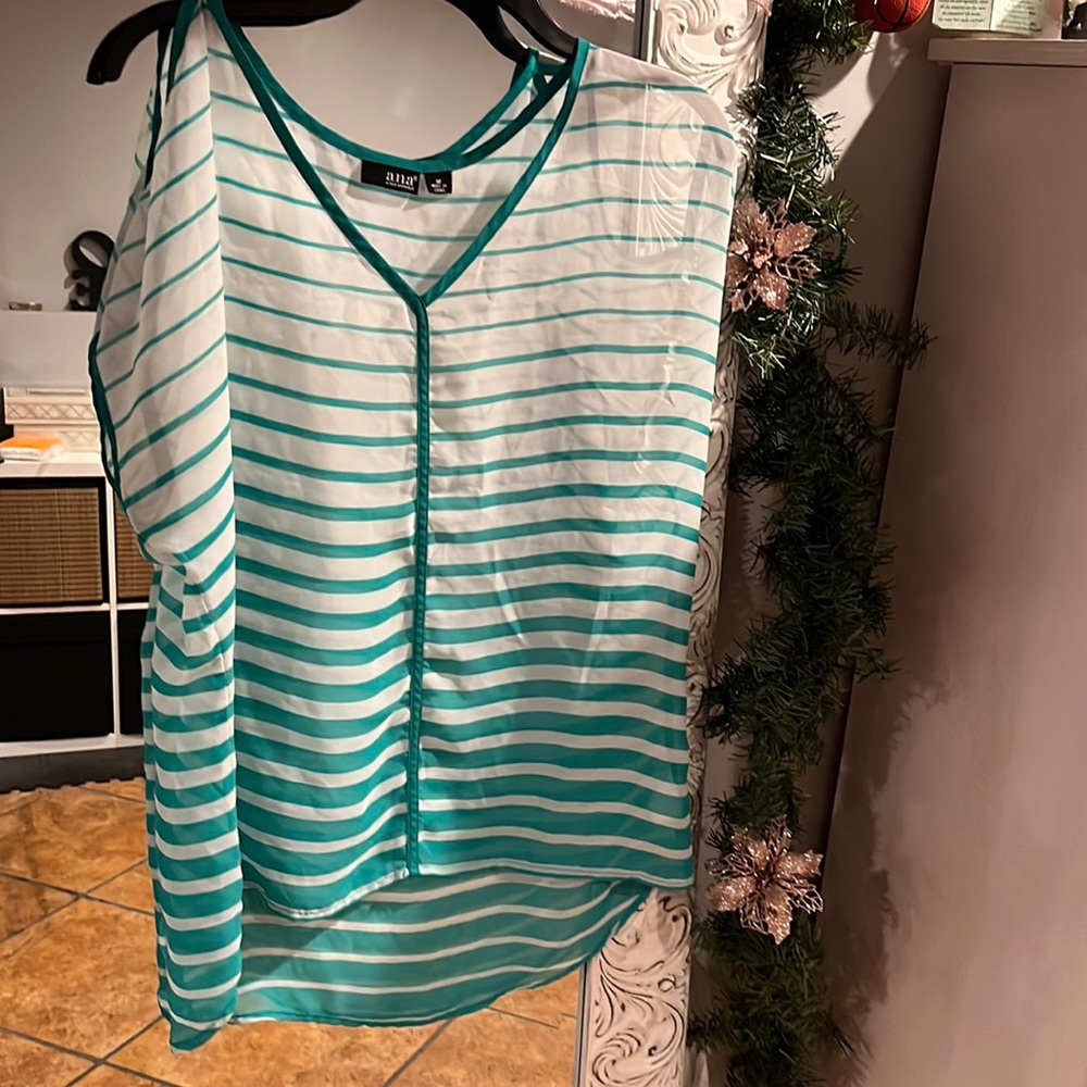 Medium blouse